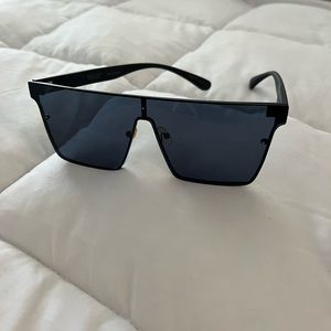 Vera Wang sunglasses